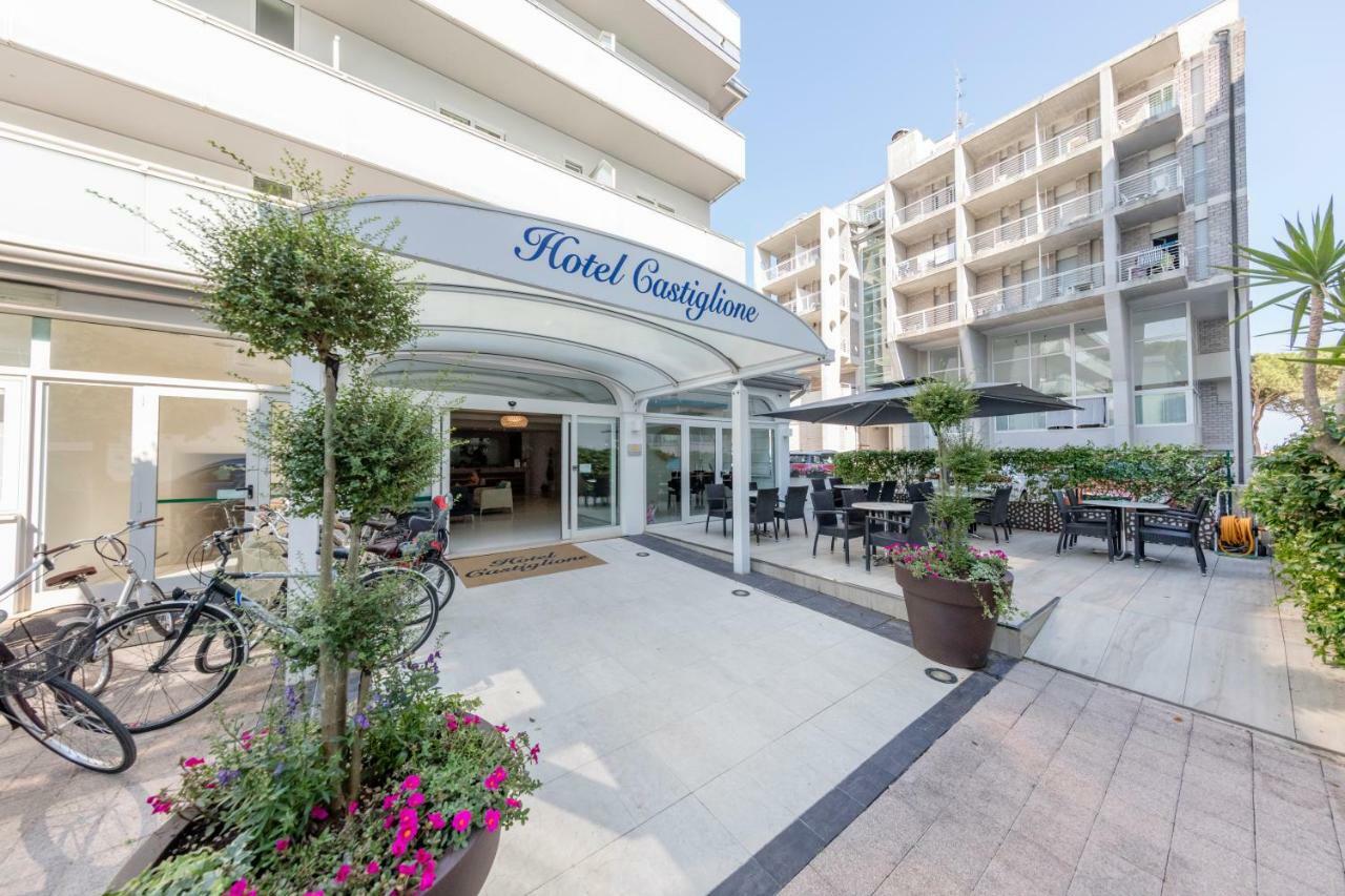Hotel Castiglione Lignano Sabbiadoro Exterior photo